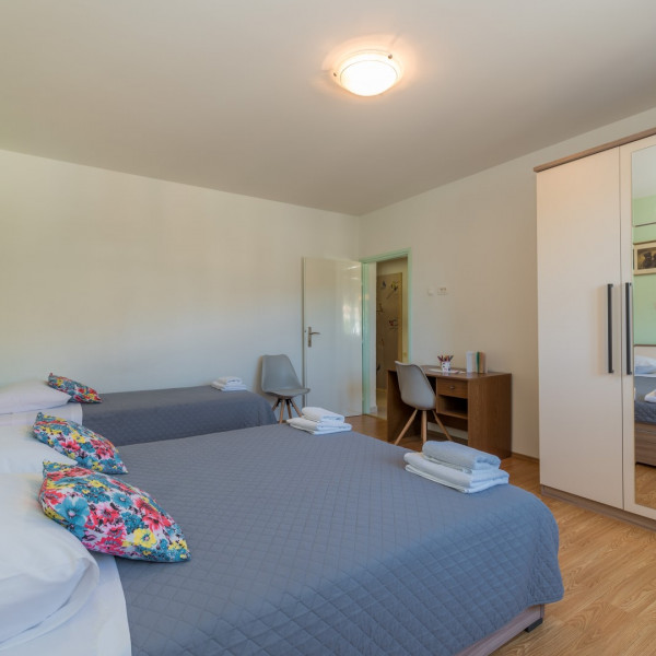 Bedrooms, Apartman Nevenko, Turistička agencija Luna Adriatica, Rabac - Istra (Hrvatska) Rabac