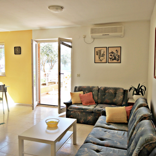 Das Wohnzimmer, Apartman Nadia, Turistička agencija Luna Adriatica, Rabac - Istra (Hrvatska) Rabac