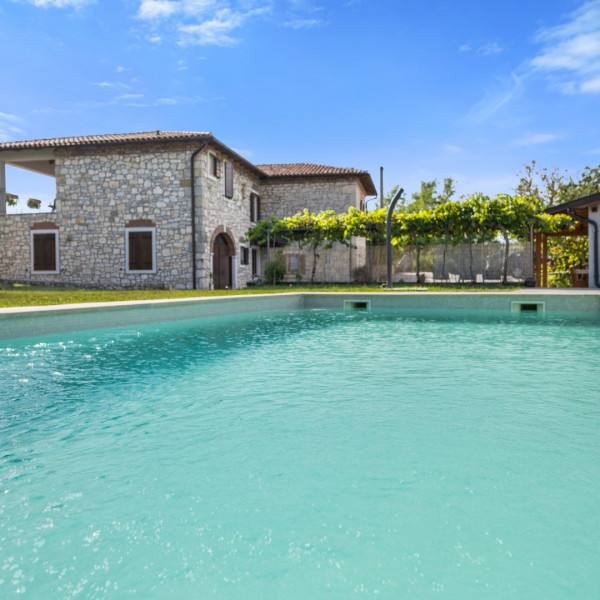 VILLA KATARINA, Turistička agencija Luna Adriatica, Rabac - Istra (Hrvatska) Rabac