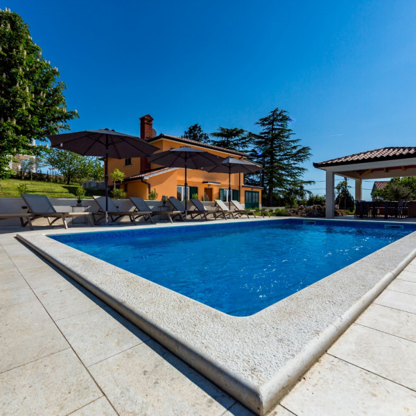 VILLA CALLA, Turistička agencija Luna Adriatica, Rabac - Istra (Hrvatska) Rabac