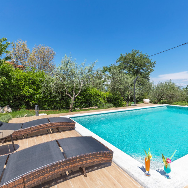 VILLA LAURA, Turistička agencija Luna Adriatica, Rabac - Istra (Hrvatska) Rabac